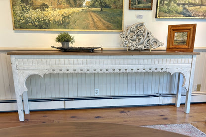 Scallop Table