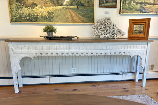 Scallop Table